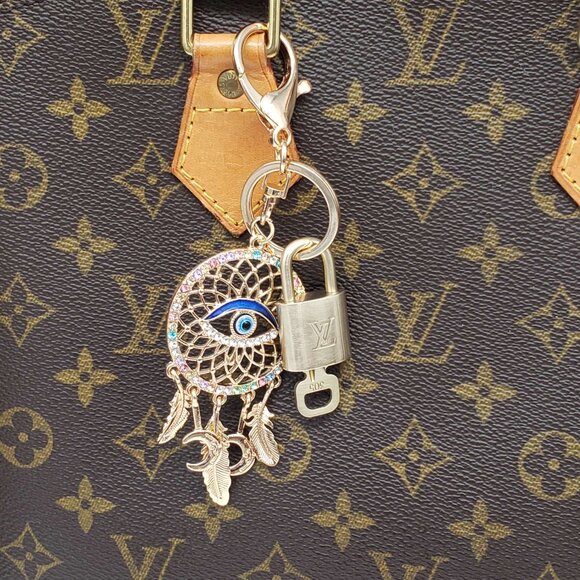 Authentic Louis Vuitton Lock & Key with unbranded Bagcharm, Keycharm, Keychain - Picture 1 of 7